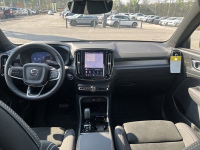 2026 Volvo XC40 Ultra Black Edition