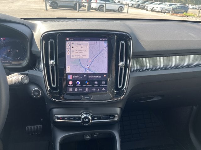 2026 Volvo XC40 Ultra Black Edition