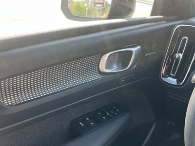 2026 Volvo XC40 Ultra Black Edition