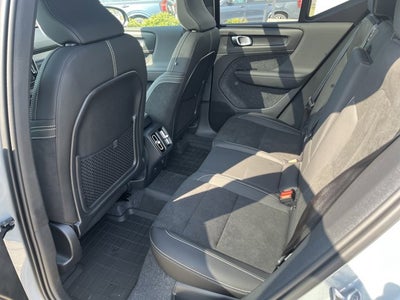 2026 Volvo XC40 Ultra Black Edition