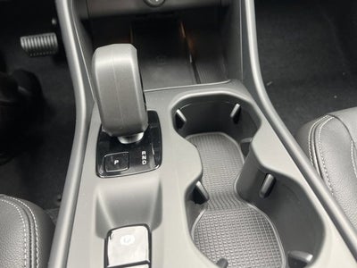 2025 Volvo XC40 Core Bright Theme