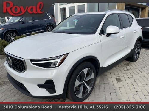 2025 Volvo XC40 Core Bright Theme