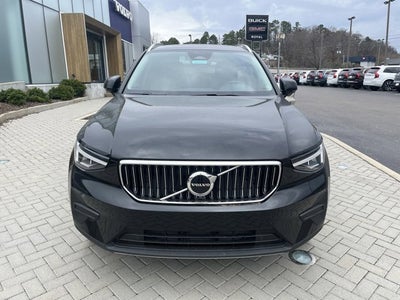 2025 Volvo XC40 Core Bright Theme