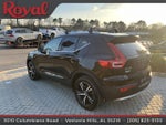 2025 Volvo XC40 Core Bright Theme