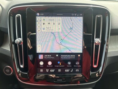 2026 Volvo XC40 Core