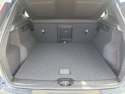 2026 Volvo XC40 Core