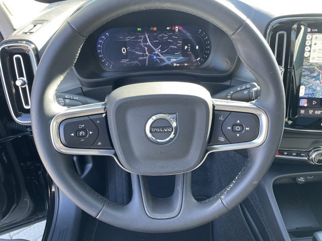 2026 Volvo XC40 Core