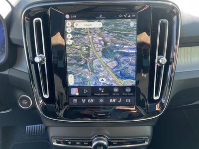 2026 Volvo XC40 Core