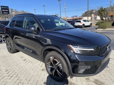 2026 Volvo XC40 Core