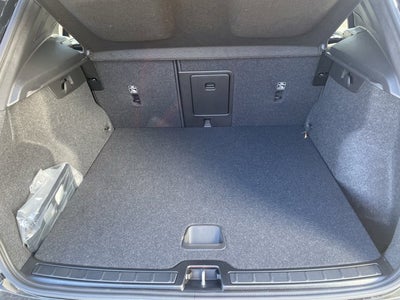 2026 Volvo XC40 Core