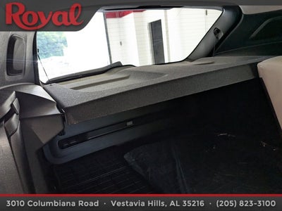 2024 Volvo XC40 Plus Dark Theme