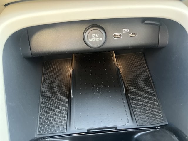 2026 Volvo XC40 Ultra