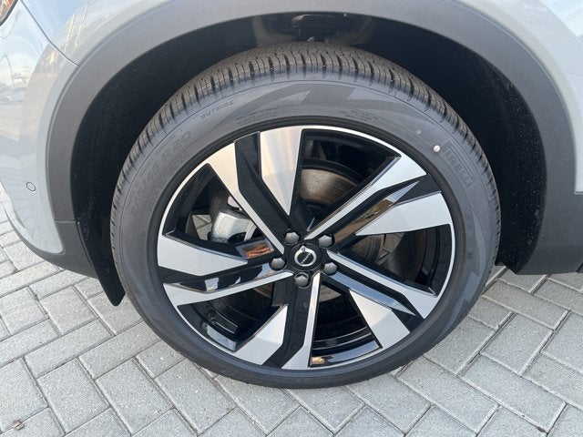 2026 Volvo XC40 Ultra