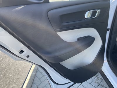 2026 Volvo XC40 Ultra