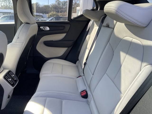 2026 Volvo XC40 Ultra