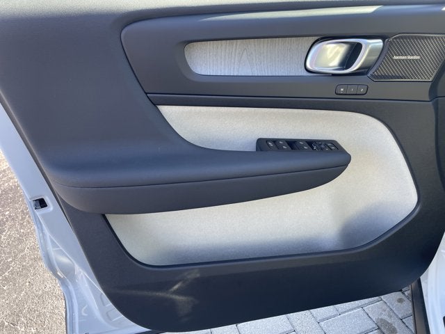 2026 Volvo XC40 Ultra