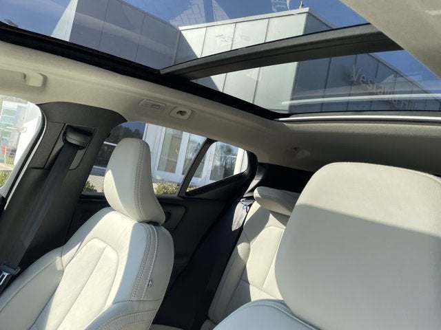 2026 Volvo XC40 Ultra