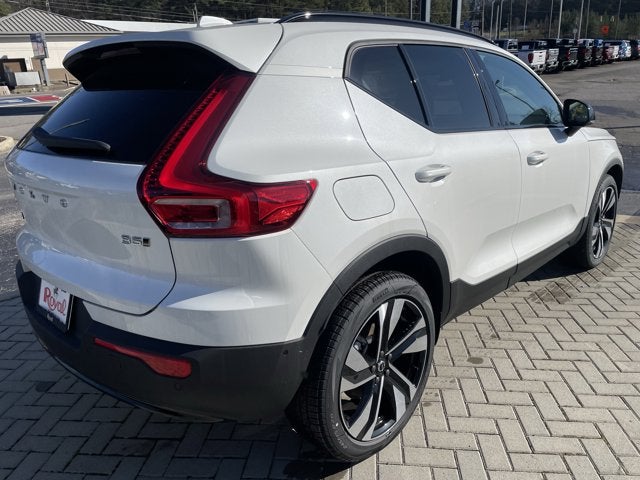 2026 Volvo XC40 Ultra