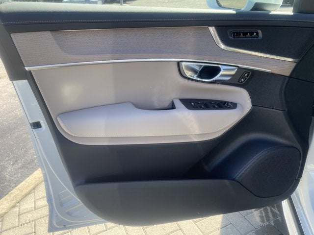 2026 Volvo XC90 Core