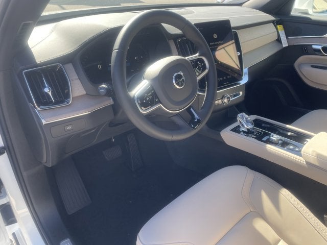 2026 Volvo XC90 Core