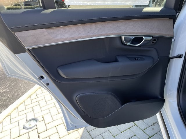 2026 Volvo XC90 Core