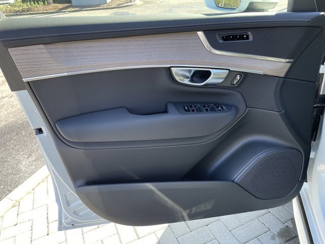 2026 Volvo XC90 Core