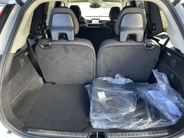 2026 Volvo XC90 Core