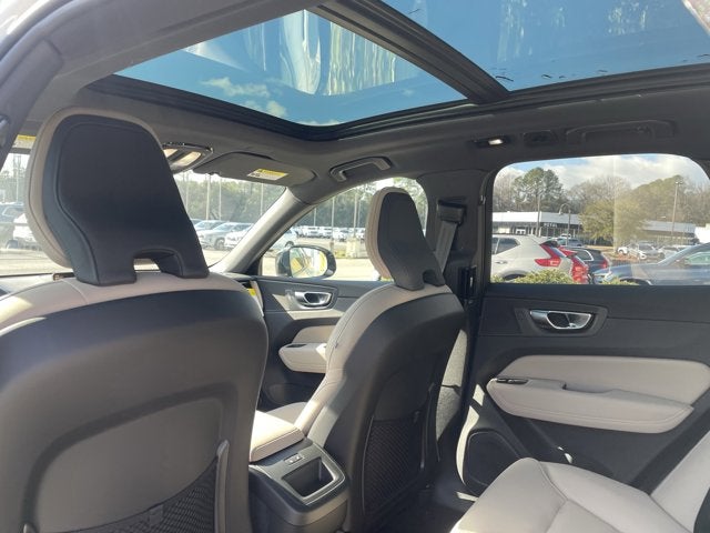 2026 Volvo XC60 Plus