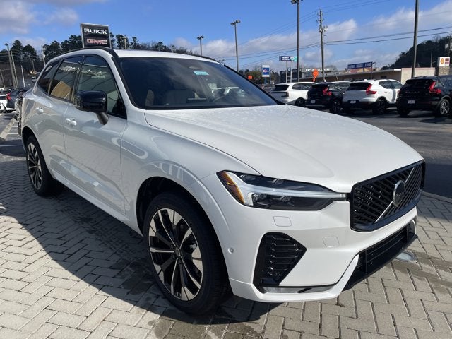 2026 Volvo XC60 Plus