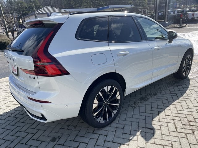 2026 Volvo XC60 Plus
