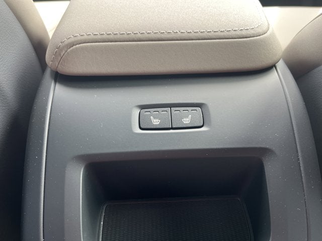 2026 Volvo XC60 Plus