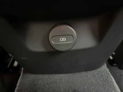 2026 Volvo XC60 Plus