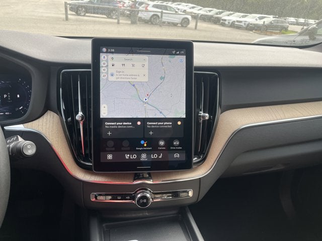 2026 Volvo XC60 Plus