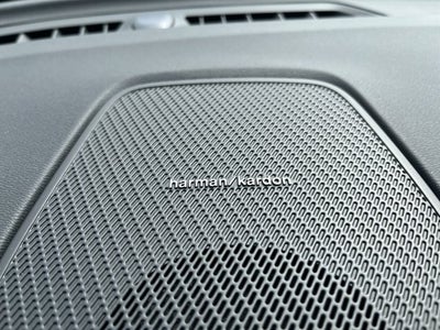 2026 Volvo XC60 Plus