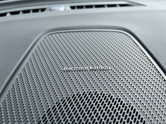 2026 Volvo XC60 Plus