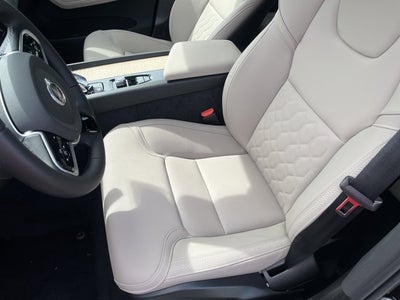 2026 Volvo XC60 Plus