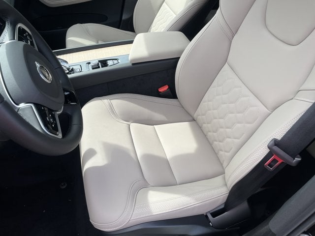 2026 Volvo XC60 Plus