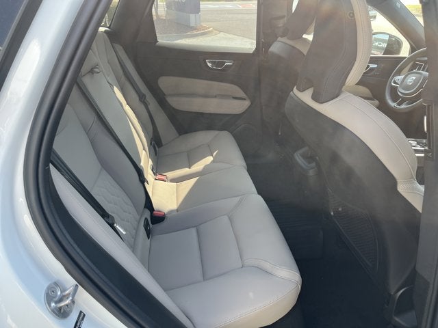 2026 Volvo XC60 Plus