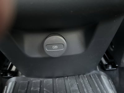 2026 Volvo XC60 Plus