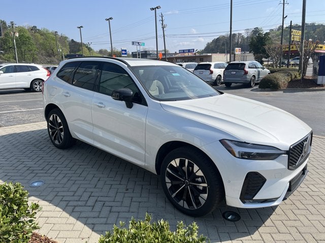 2026 Volvo XC60 Plus