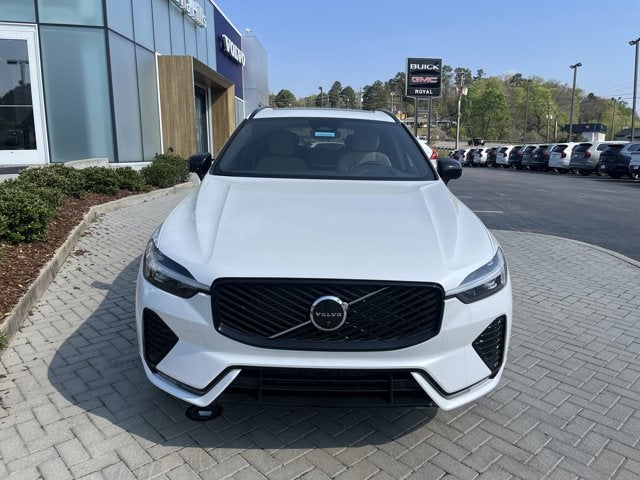 2026 Volvo XC60 Plus