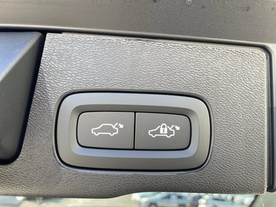 2026 Volvo XC60 Plus