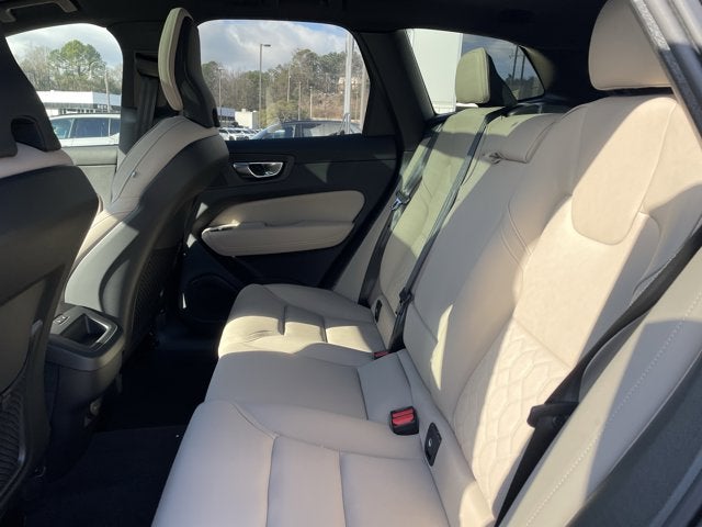 2026 Volvo XC60 Plus