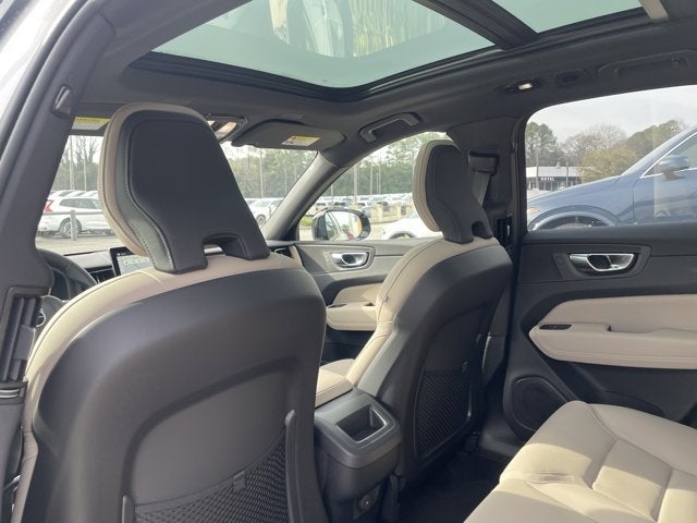 2026 Volvo XC60 Plus