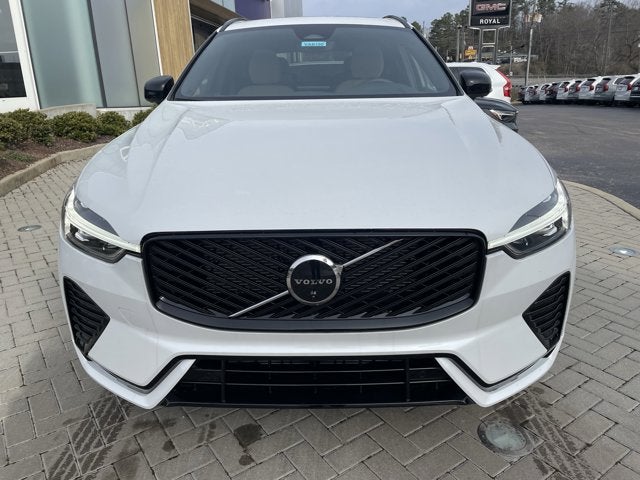 2026 Volvo XC60 Plus