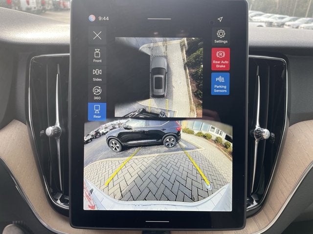 2026 Volvo XC60 Plus