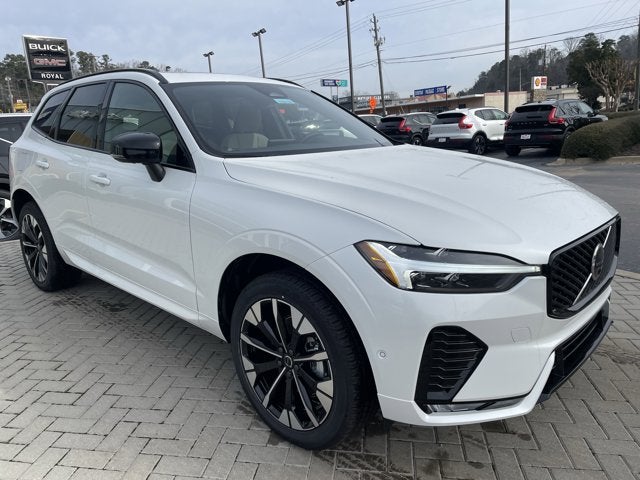 2026 Volvo XC60 Plus