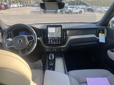 2026 Volvo XC60 Plus