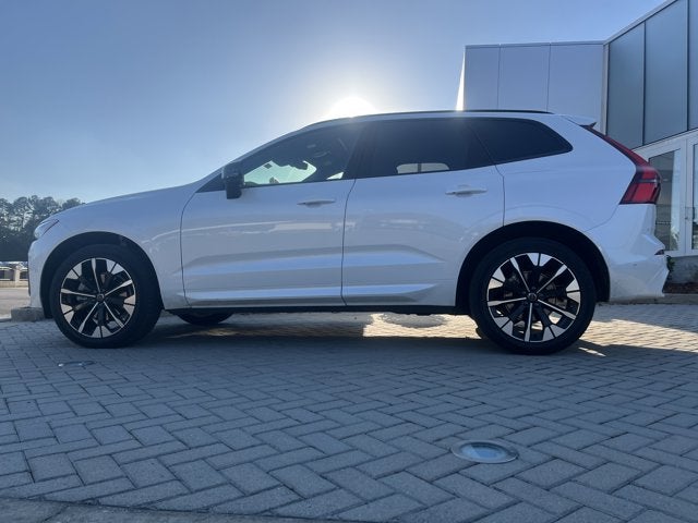 2026 Volvo XC60 Plus