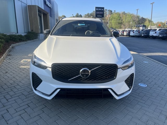 2026 Volvo XC60 Plus